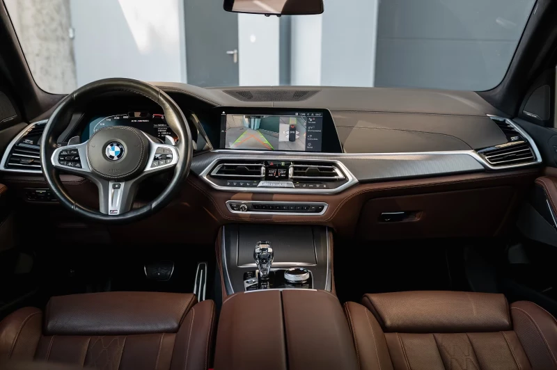 BMW X5 M50i/539HP/PANO/HUD/LASER/360/H&K/MEMO/612g, снимка 9 - Автомобили и джипове - 52474402
