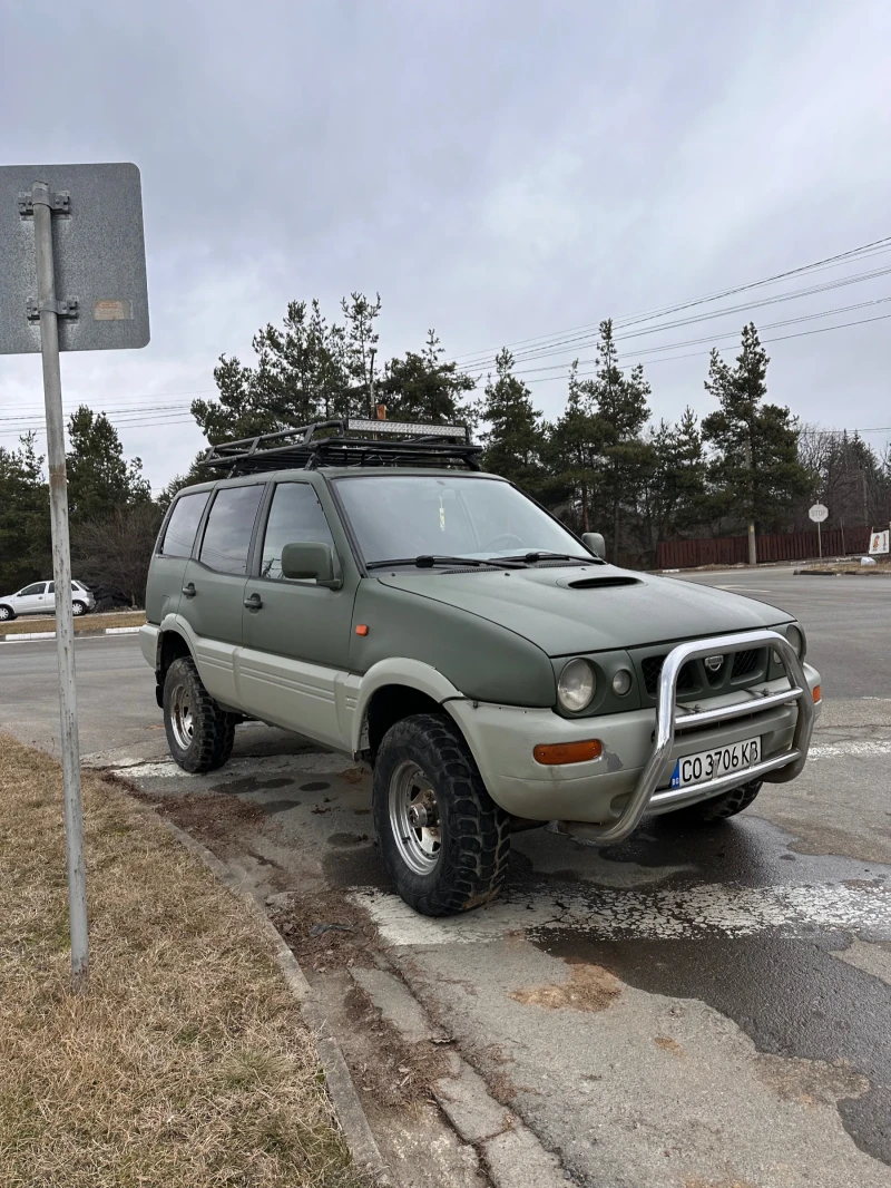 Nissan Terrano 2.7 TDI, снимка 2 - Автомобили и джипове - 53000505