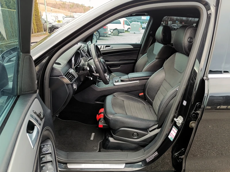 Mercedes-Benz ML 350 CDi* AMG* 4 Matic* NAVI* Distronic* Камера* , снимка 9 - Автомобили и джипове - 53286093