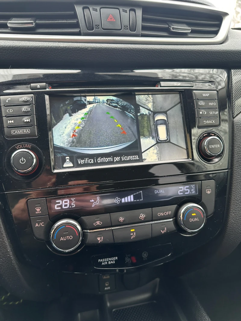 Nissan X-trail 1.6DCI 7места , снимка 15 - Автомобили и джипове - 53341479