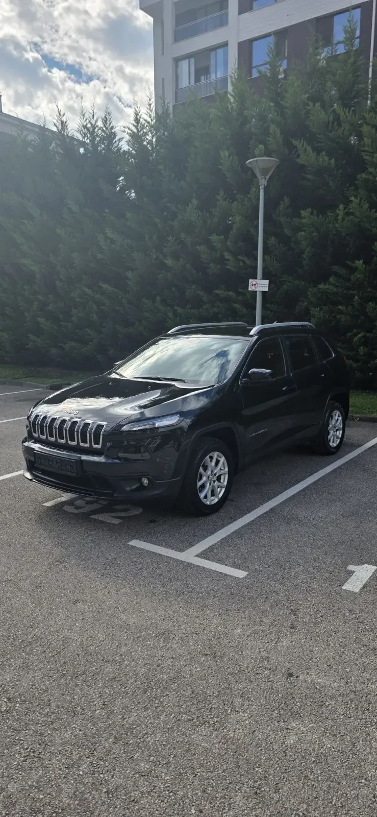 Jeep Cherokee  - изображение 3