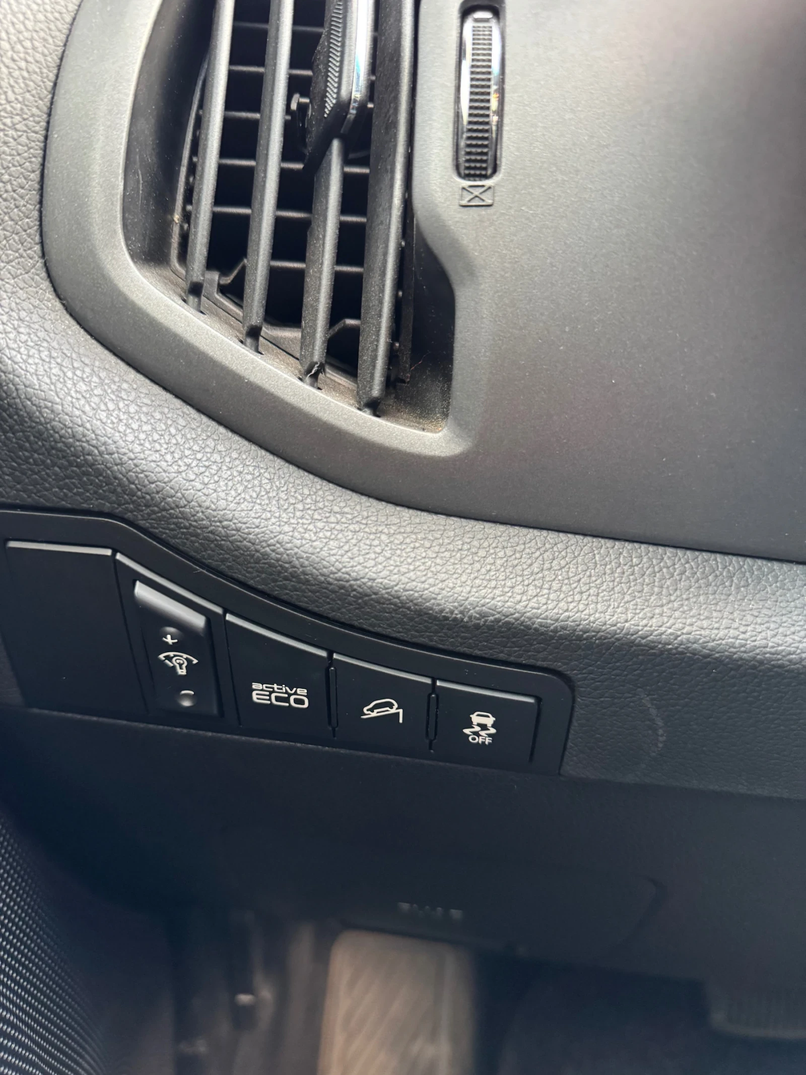 Kia Sportage 2.0d - изображение 4