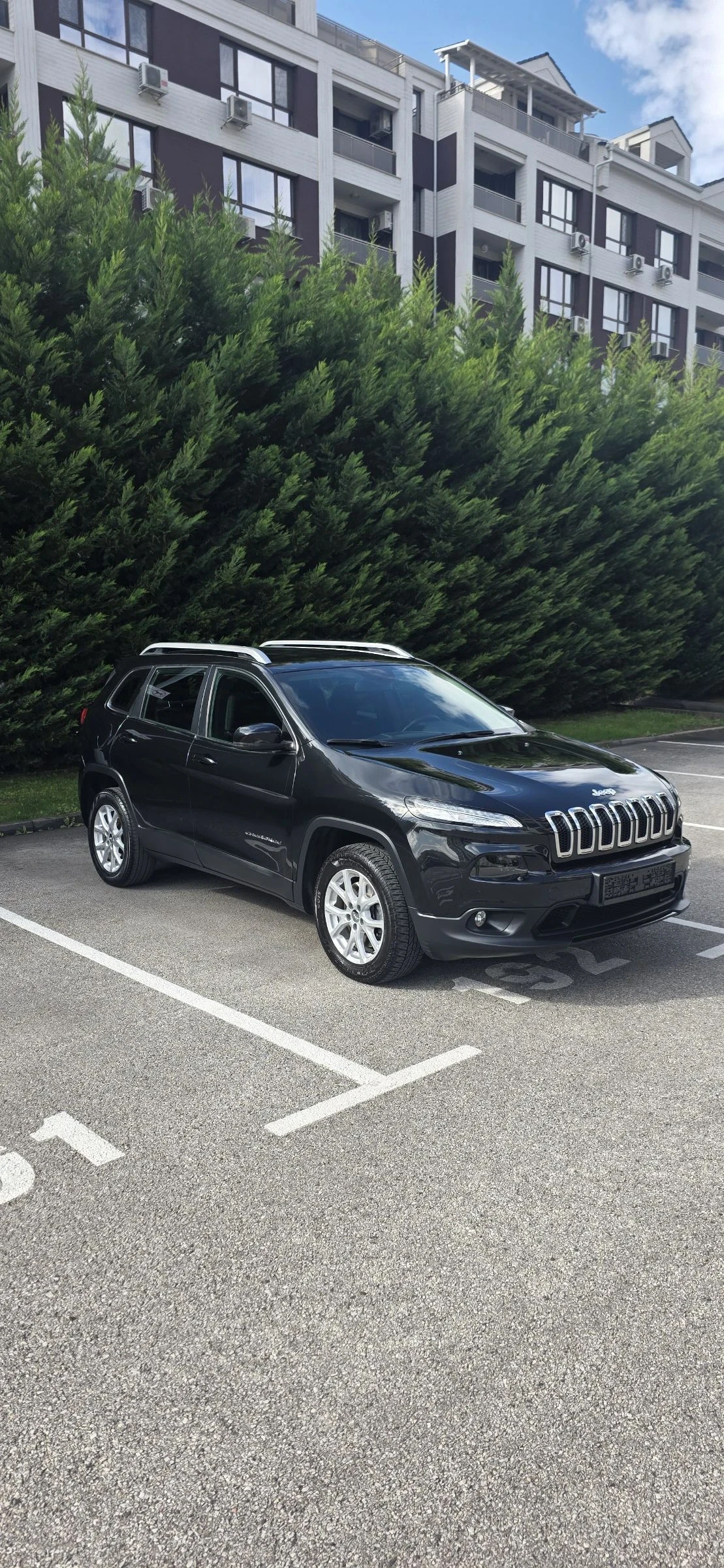 Jeep Cherokee  - изображение 2