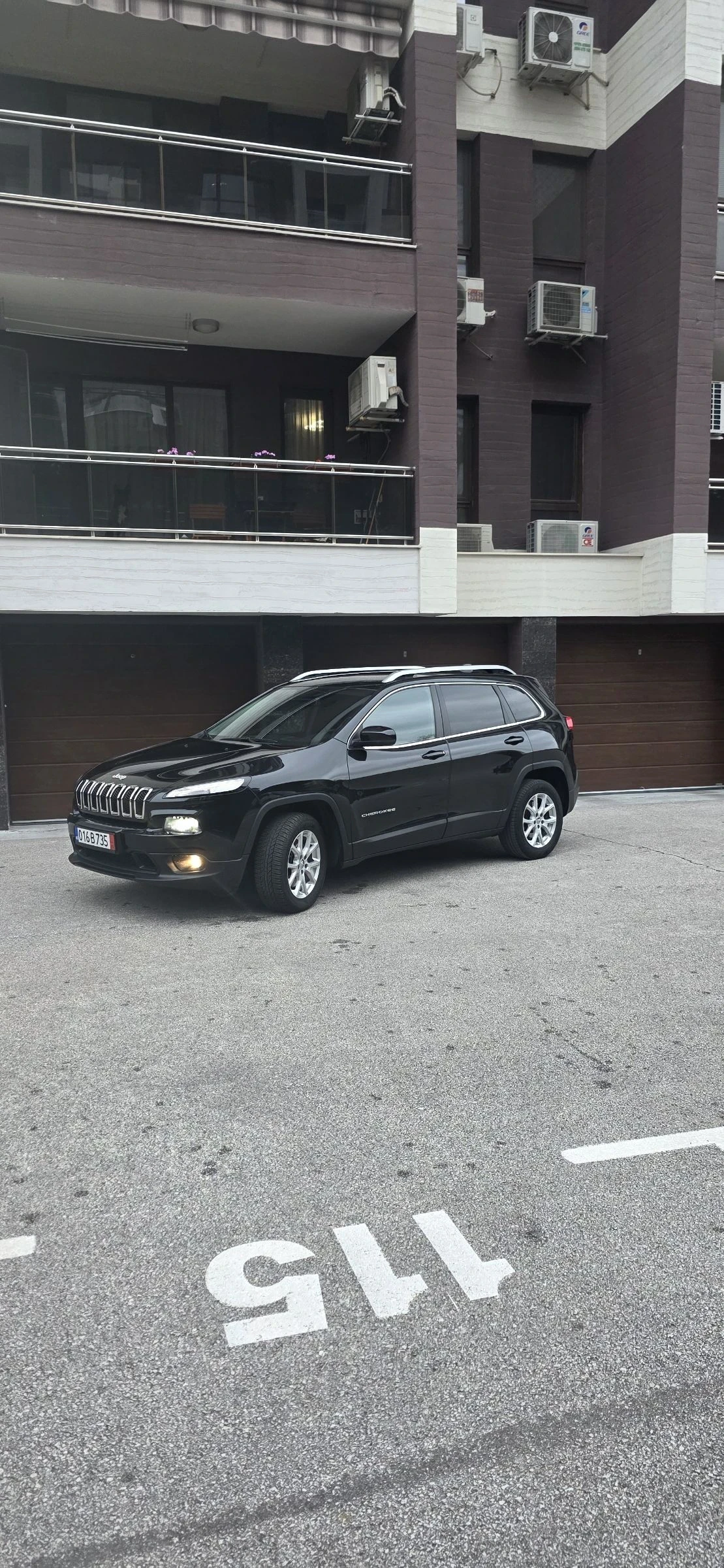 Jeep Cherokee  - изображение 6