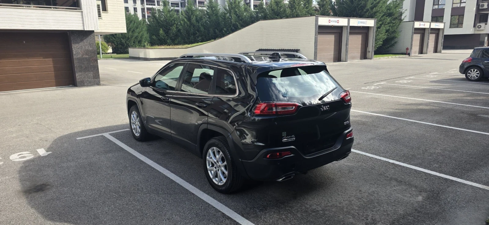 Jeep Cherokee  - изображение 5