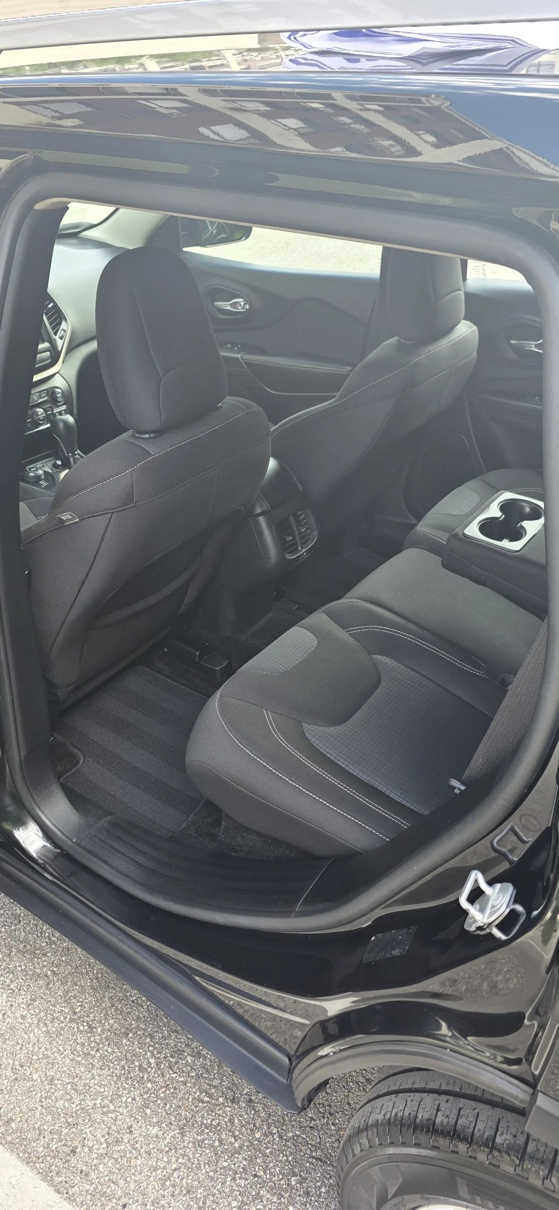 Jeep Cherokee  - изображение 10