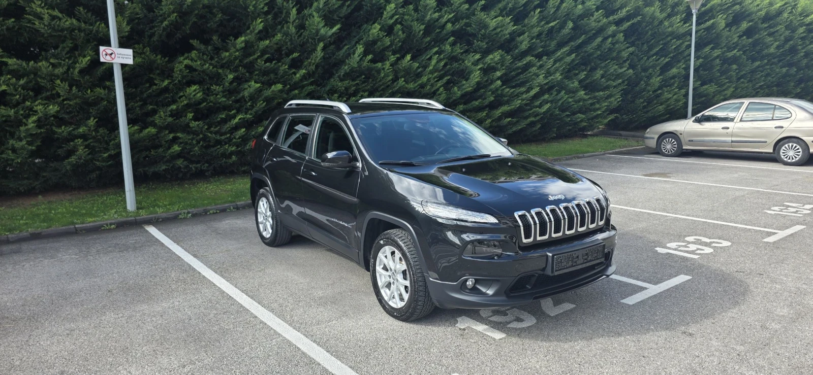 Jeep Cherokee  - изображение 8