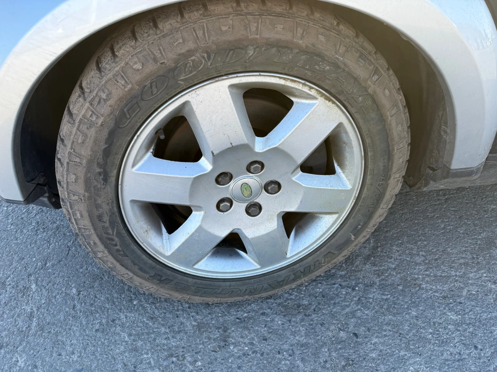 Land Rover Discovery sdv6 - изображение 4