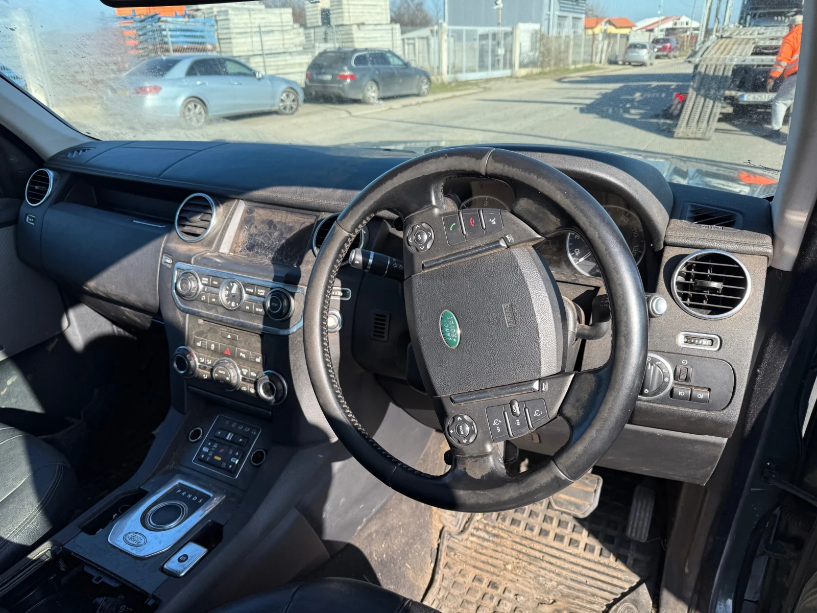 Land Rover Discovery sdv6 - изображение 6