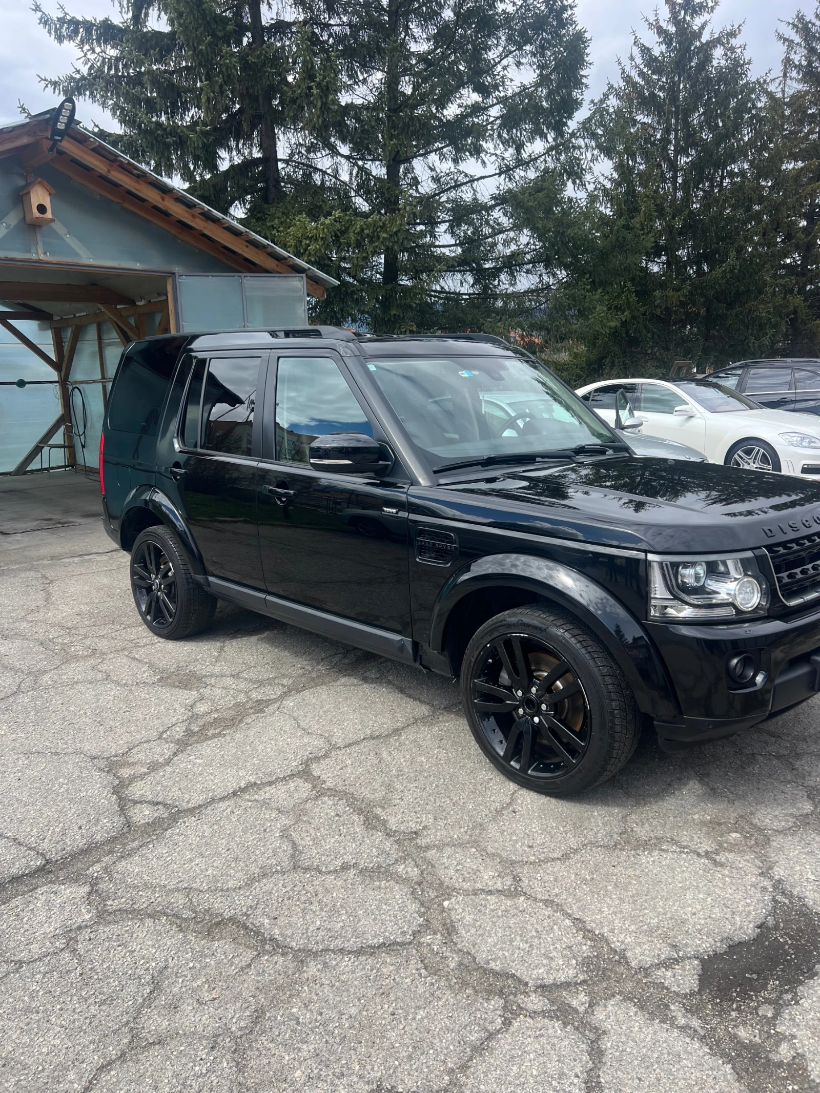 Land Rover Discovery 3.0HSE, снимка 10 - Автомобили и джипове - 54019211