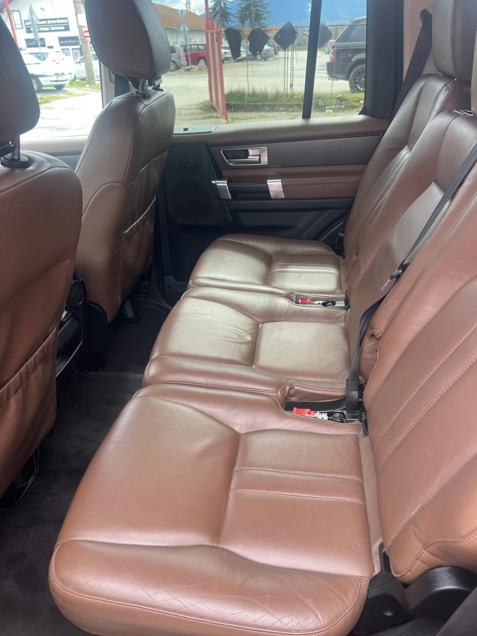 Land Rover Discovery 3.0HSE, снимка 6 - Автомобили и джипове - 54019211