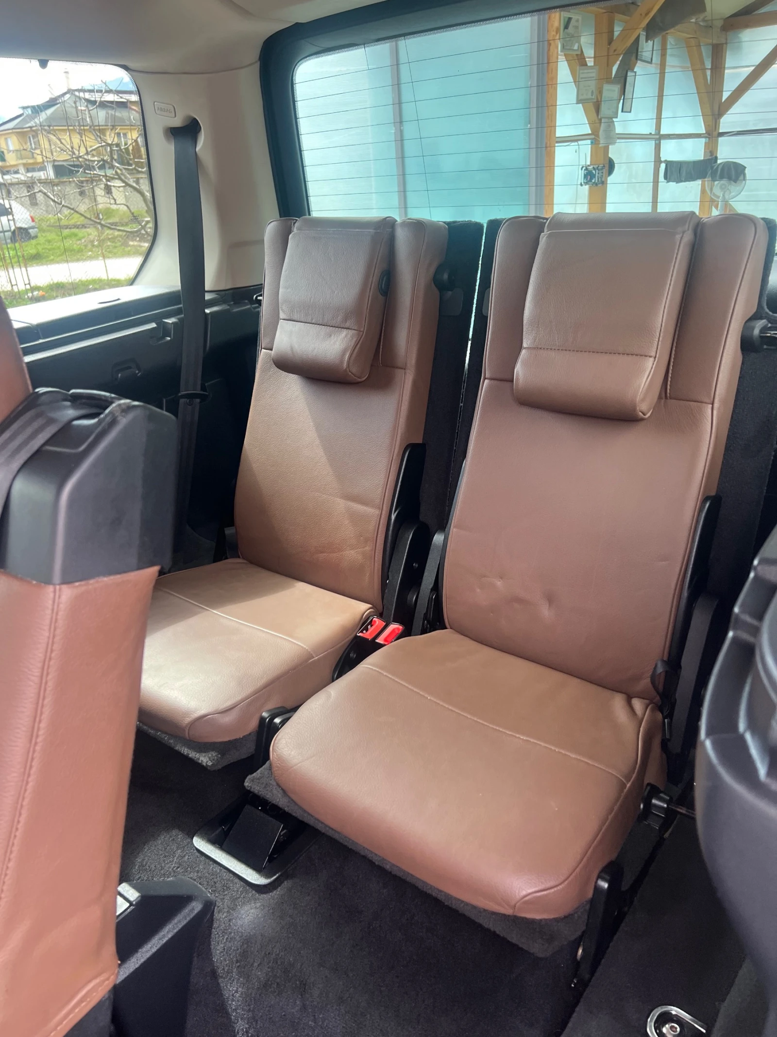 Land Rover Discovery 3.0HSE, снимка 5 - Автомобили и джипове - 54019211