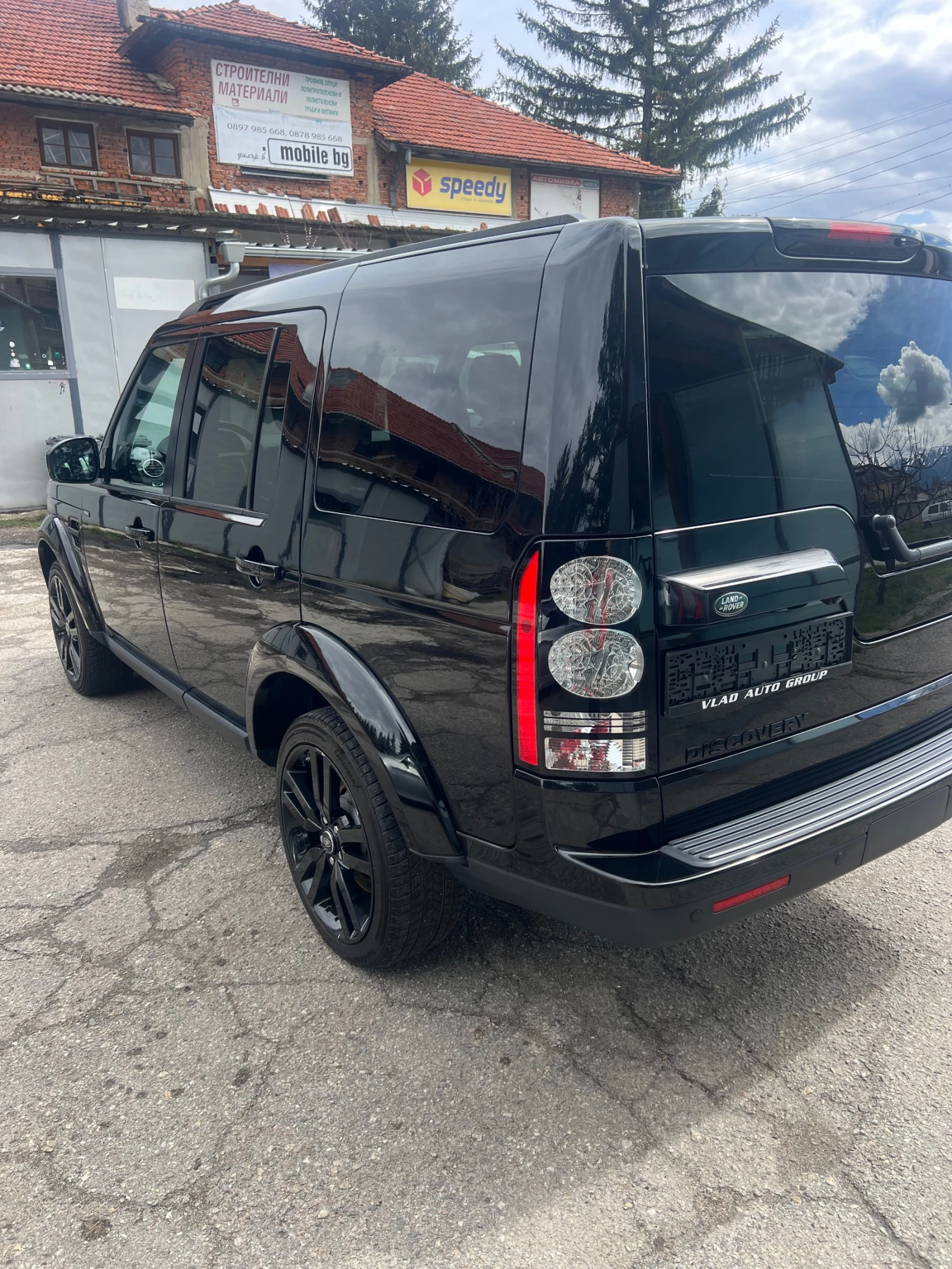 Land Rover Discovery 3.0HSE, снимка 4 - Автомобили и джипове - 54019211