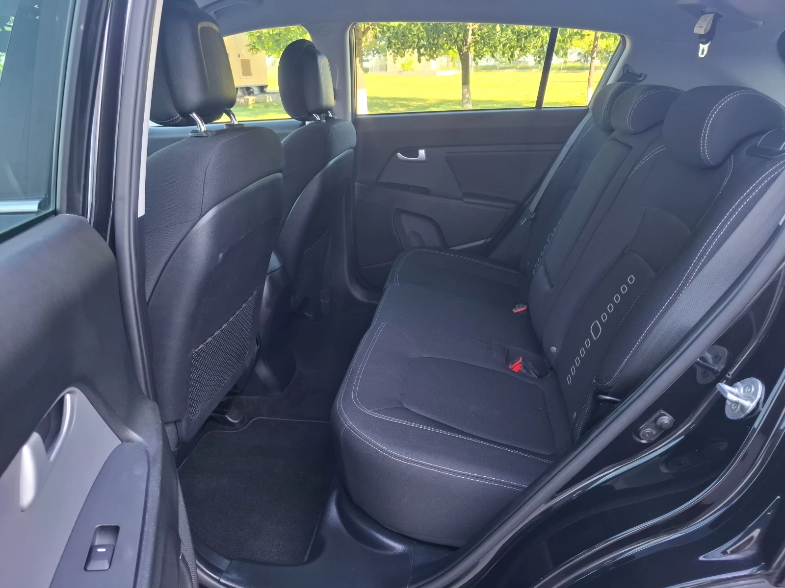 Kia Sportage 2.0CRDI, снимка 8 - Автомобили и джипове - 54570601