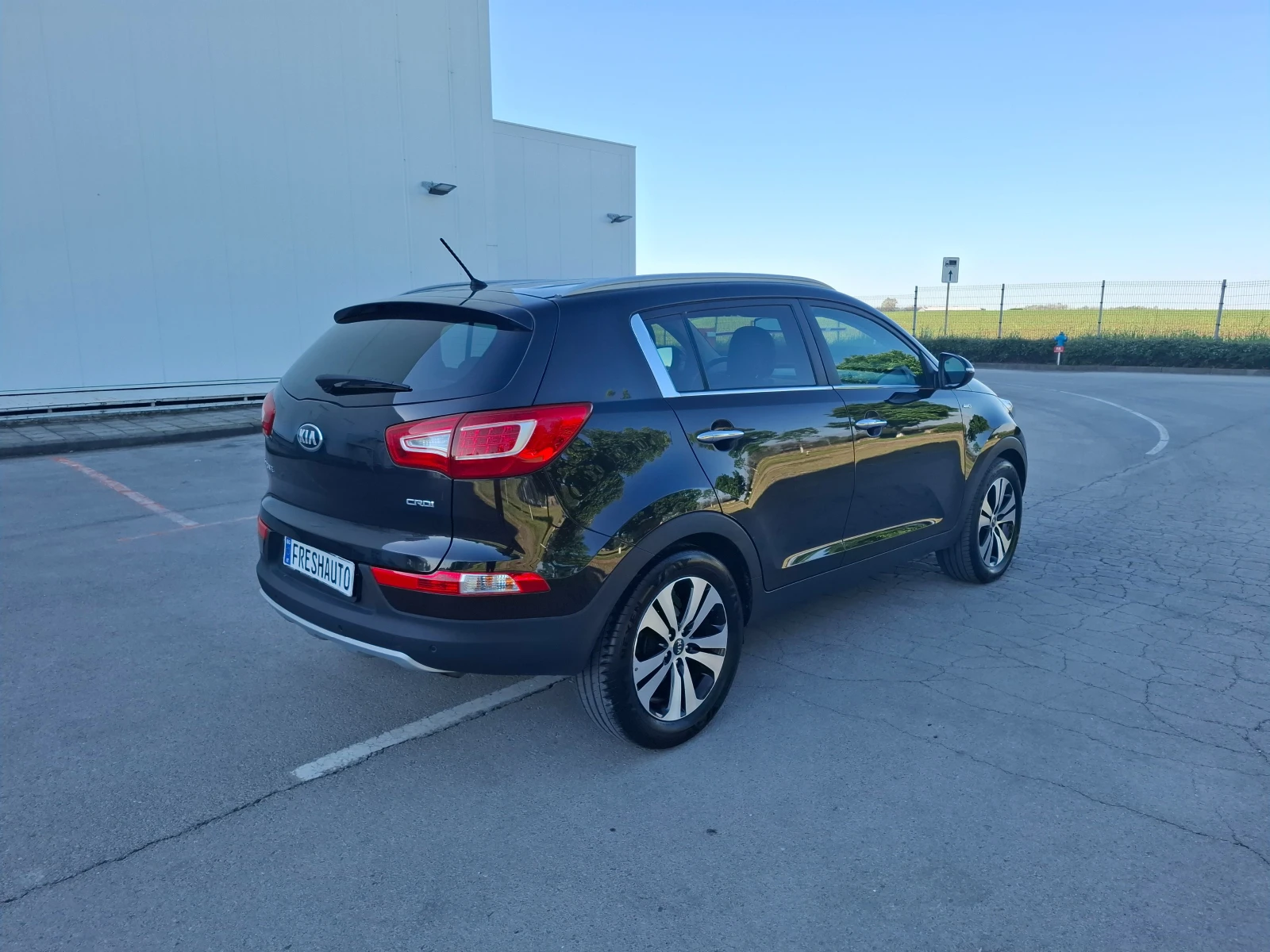 Kia Sportage 2.0CRDI, снимка 5 - Автомобили и джипове - 54570601