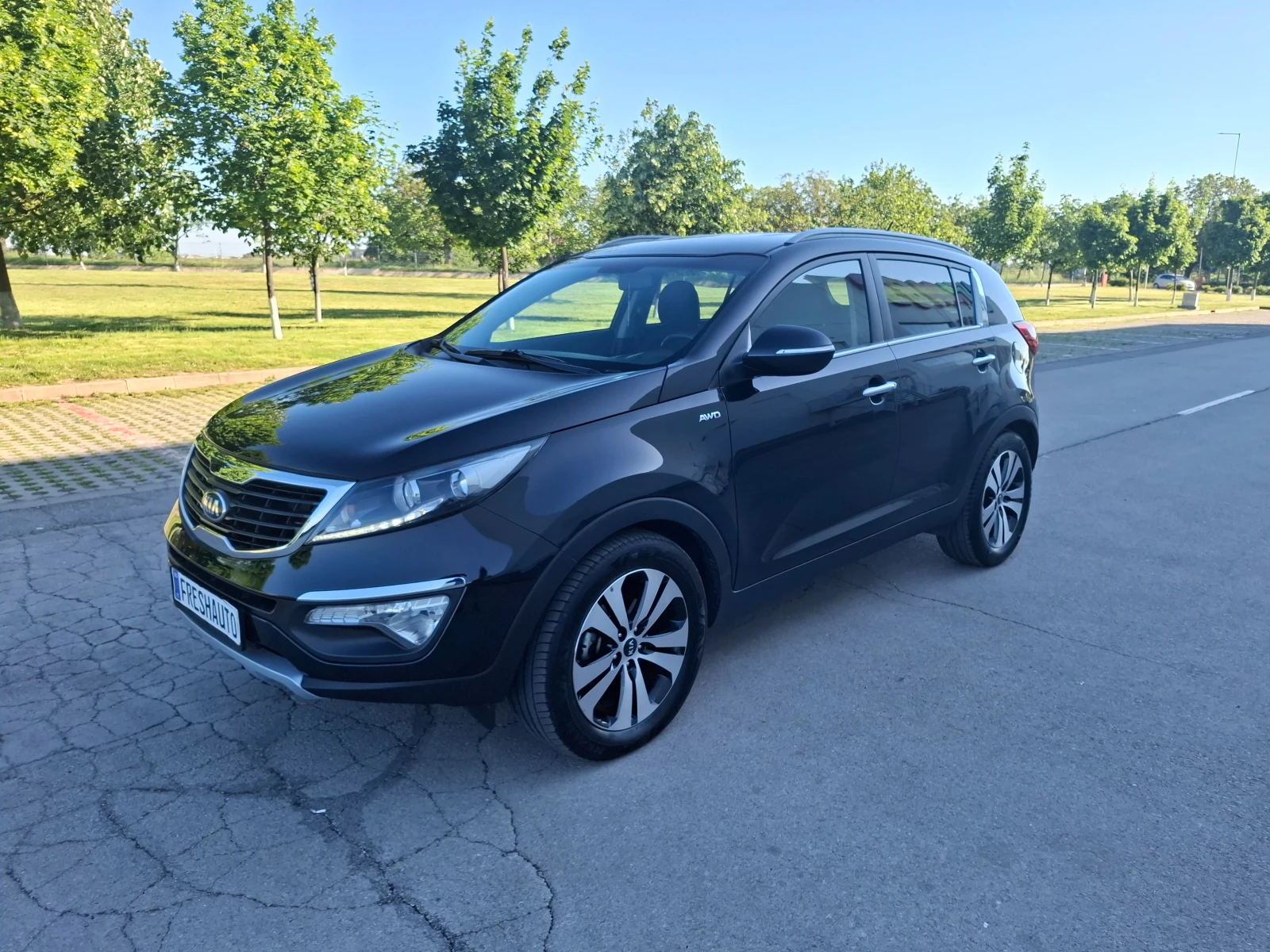 Kia Sportage 2.0CRDI, снимка 3 - Автомобили и джипове - 54570601