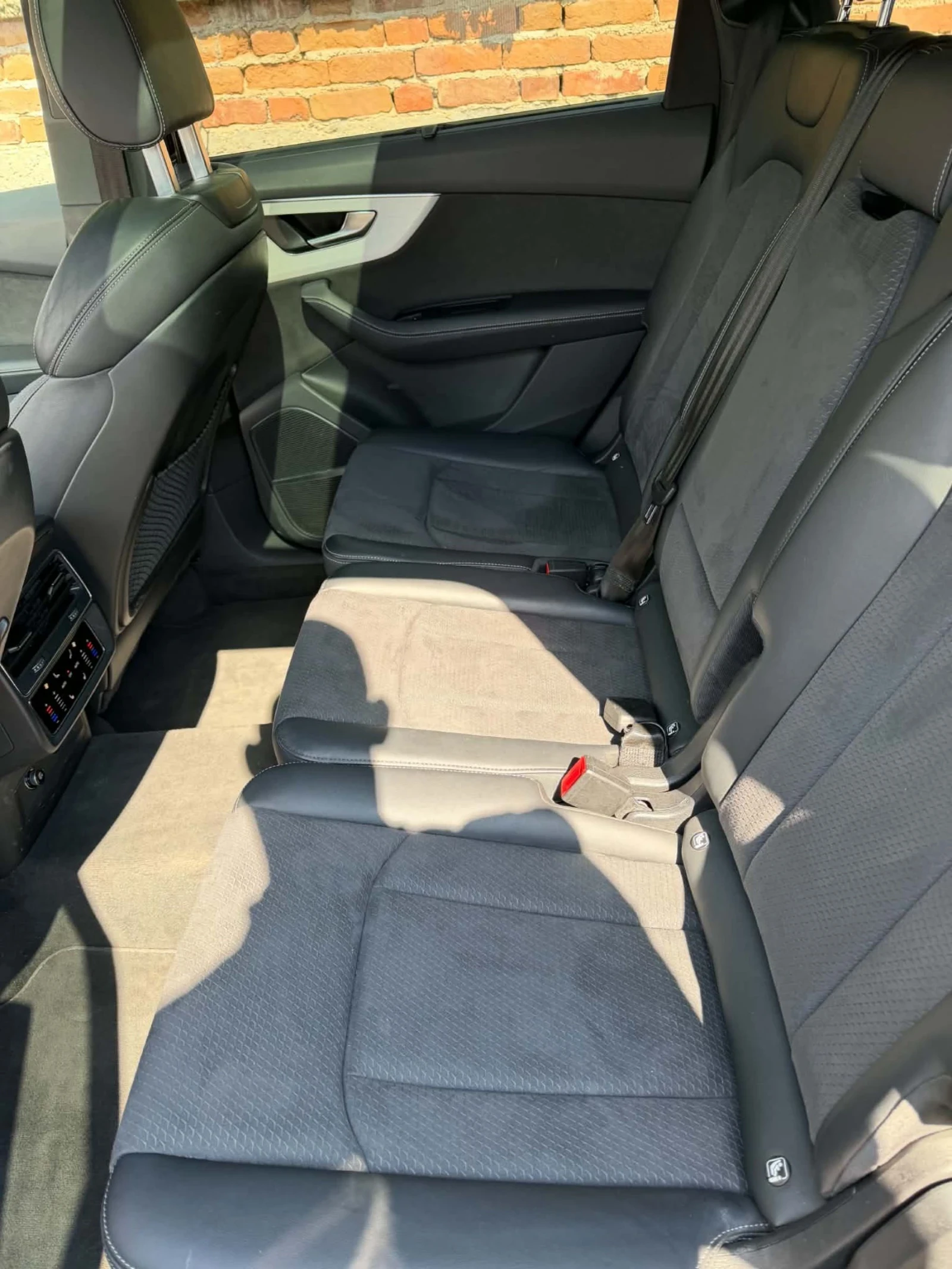 Audi Q7, снимка 12 - Автомобили и джипове - 54685619