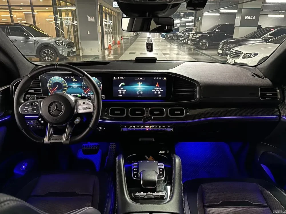 Mercedes-Benz GLE 53 4MATIC BURMESTER| AIRMATIC| DISTRONIC| ОБДУХВАНЕ| AMG EXH, снимка 6 - Автомобили и джипове - 54806377