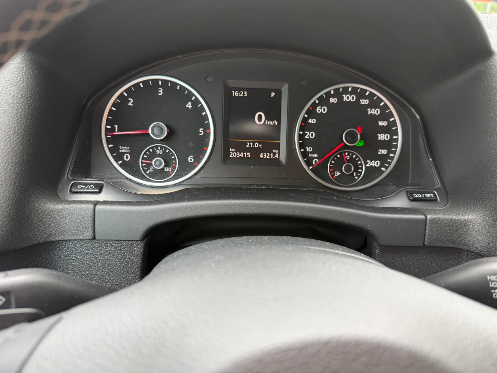 VW Tiguan 2.0 TDI  LOUNGE, снимка 12 - Автомобили и джипове - 55177115