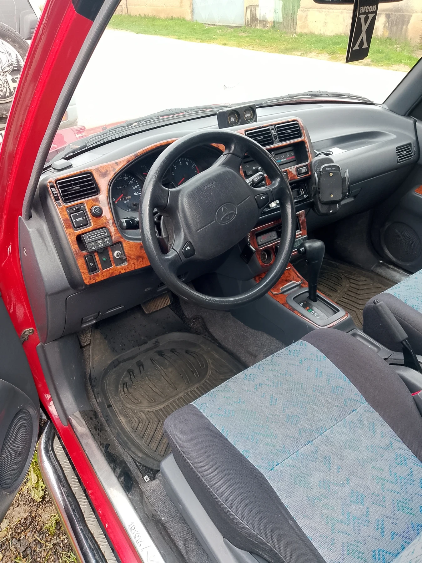 Toyota Rav4, снимка 16 - Автомобили и джипове - 55346808