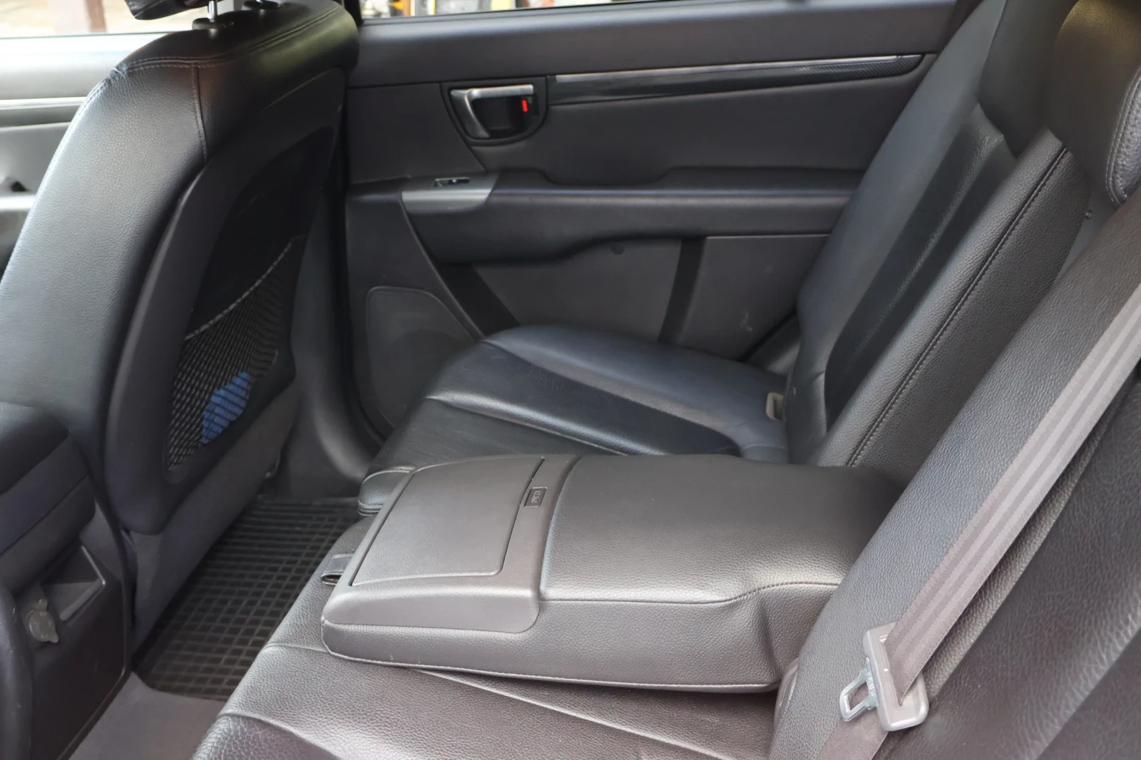 Hyundai Santa fe, снимка 8 - Автомобили и джипове - 55416336