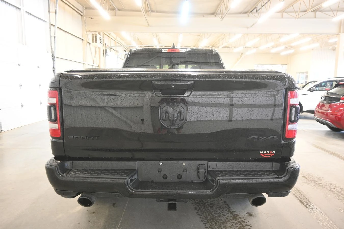 Dodge RAM 1500 Sport 5.7 Hemi, снимка 3 - Автомобили и джипове - 55445137