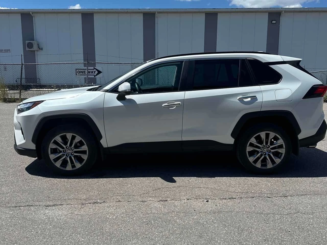 Toyota Rav4 Limited | 360 | ДВА КЛЮЧА | ПОДГРЕВ  | , снимка 2 - Автомобили и джипове - 55565999