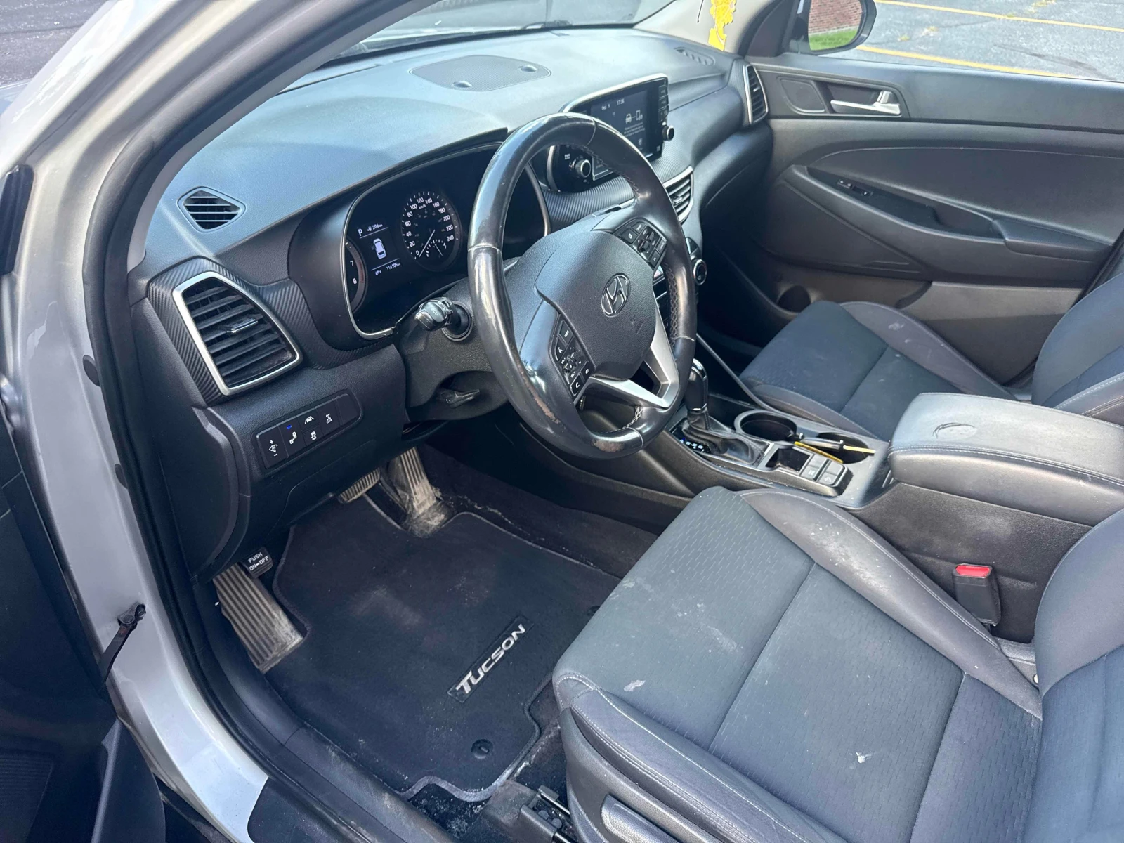 Hyundai Tucson * Preferred * CARFAX * ОПЦИЯ ЗА ФИНАНСИРАНЕ, снимка 5 - Автомобили и джипове - 55978097
