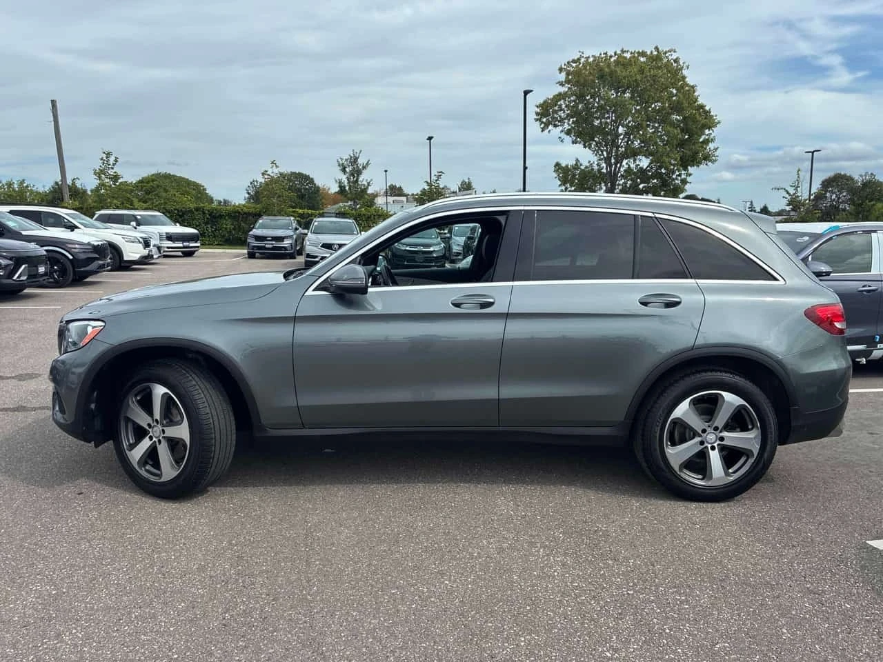 Mercedes-Benz GLC 300 * CARFAX * �� ���������������� *  | Mobile.bg � ����������� 2