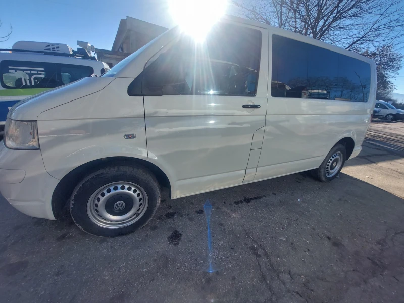 VW Caravelle 1.9, снимка 13 - Бусове и автобуси - 48746687