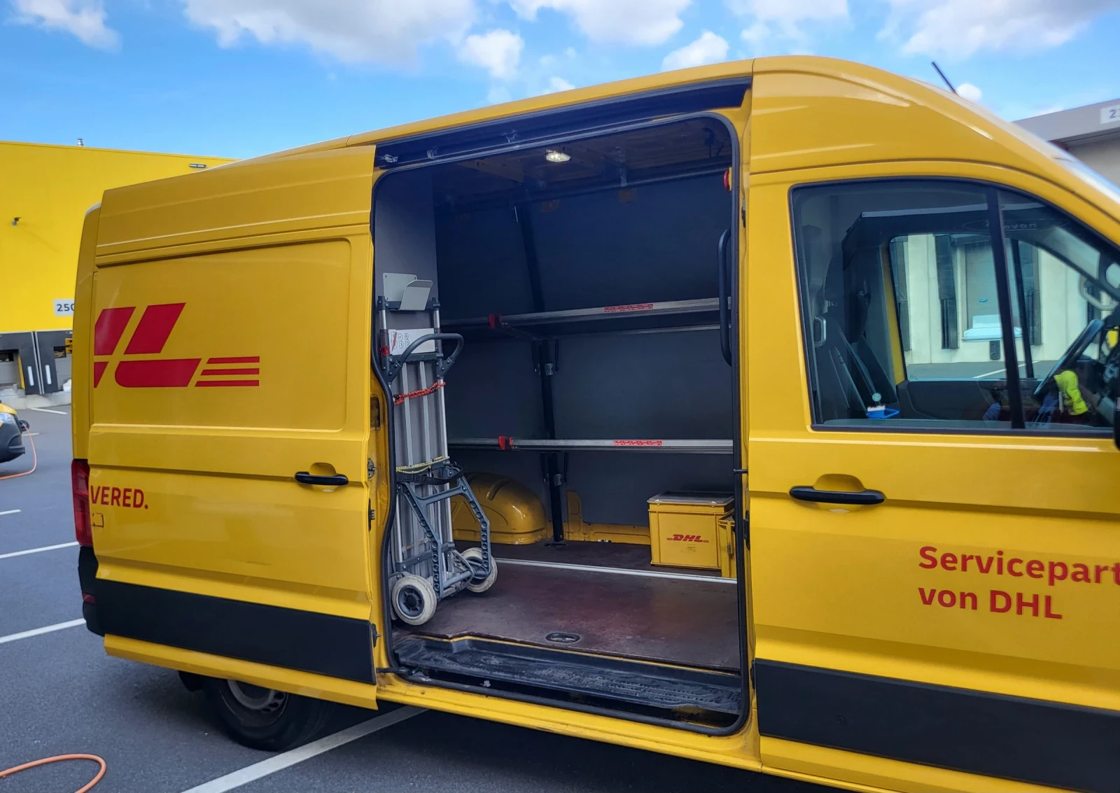 VW Crafter DHL - изображение 10