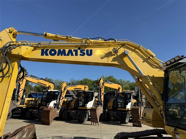 Багер Komatsu PC 210 LCI-11 ЛИЗИНГ, снимка 12 - Индустриална техника - 54593965