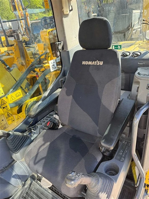Багер Komatsu PC 210 LCI-11 ЛИЗИНГ, снимка 5 - Индустриална техника - 54593965