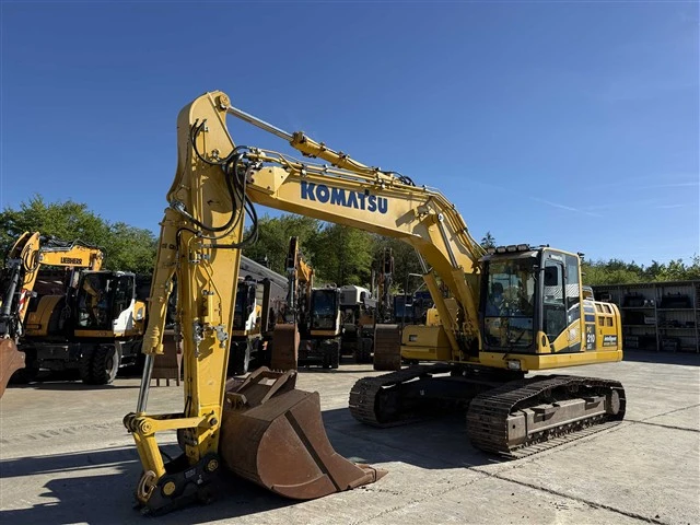 Багер Komatsu PC 210 LCI-11 ЛИЗИНГ