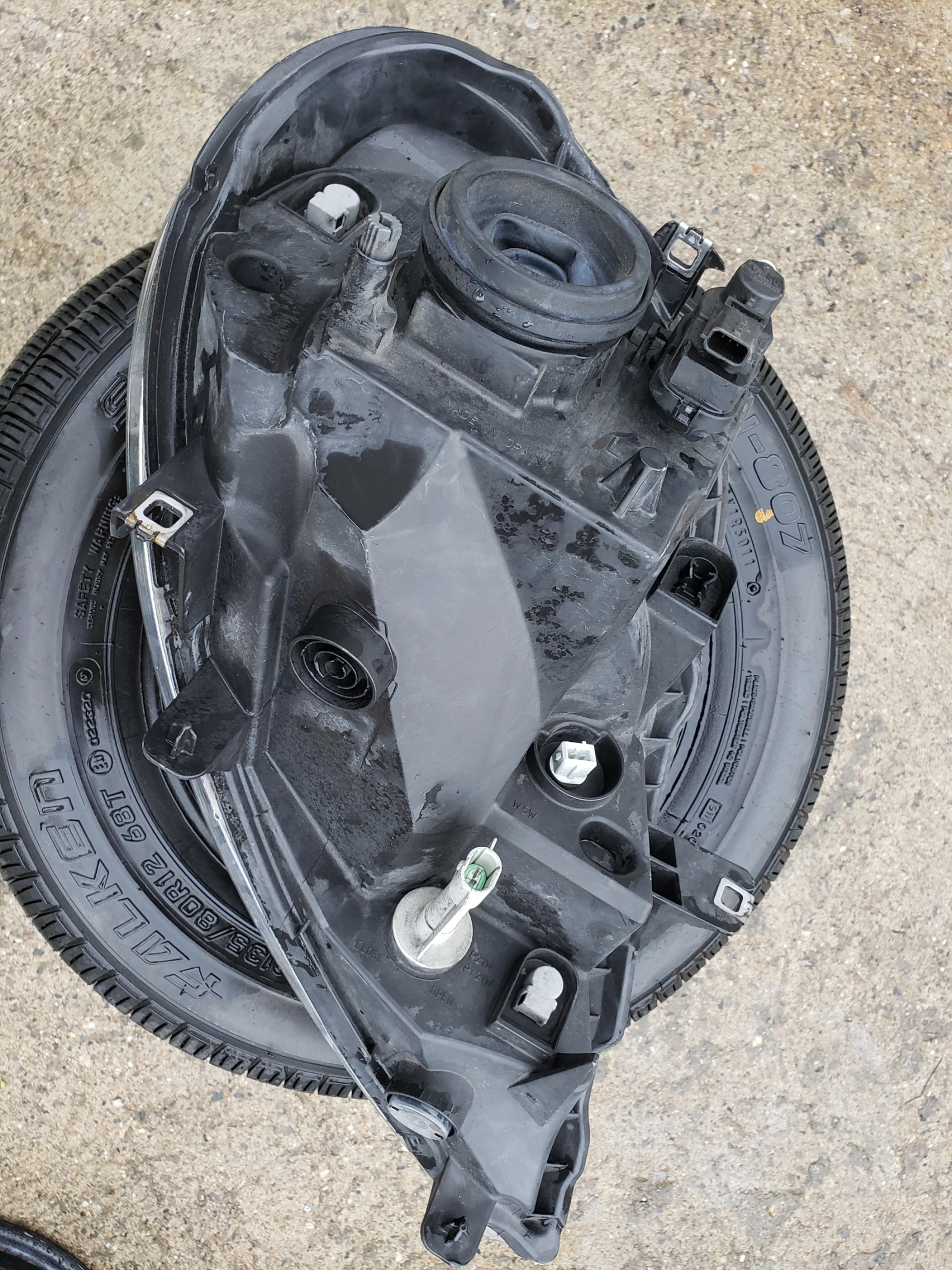 Ляв фар VALEO за Рено Трафик и Опел Виваро 2006-2014г...8200701354....89313970..., снимка 4 - Части - 54049572