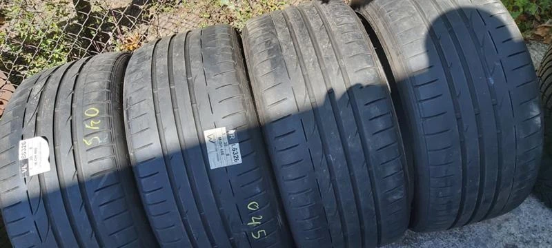 Гуми Летни 245/35R19, снимка 2 - Гуми и джанти - 29887506