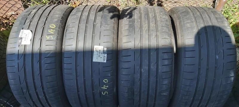 Гуми Летни 245/35R19, снимка 1 - Гуми и джанти - 29887506