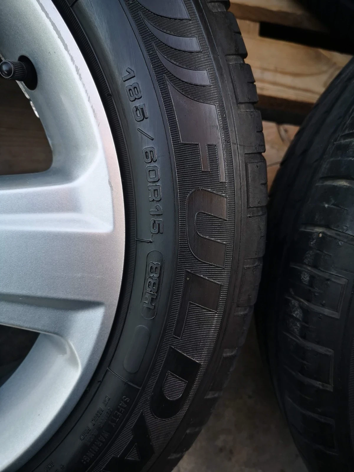    185/60R15  Opel Meriva | Mobile.bg   7