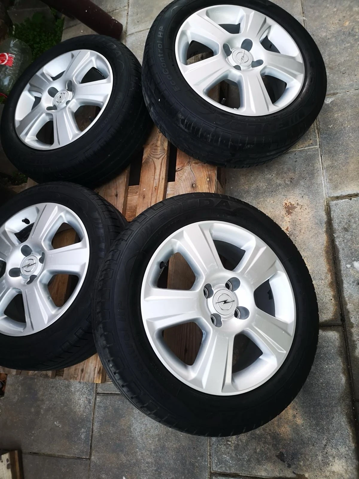    185/60R15  Opel Meriva | Mobile.bg   3