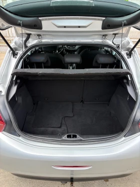 Peugeot 208 1.6 Blue HDI Euro 6, снимка 9