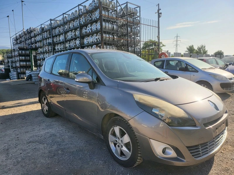 Renault Grand scenic 1.9cdti- 7 места, снимка 4 - Автомобили и джипове - 47061116