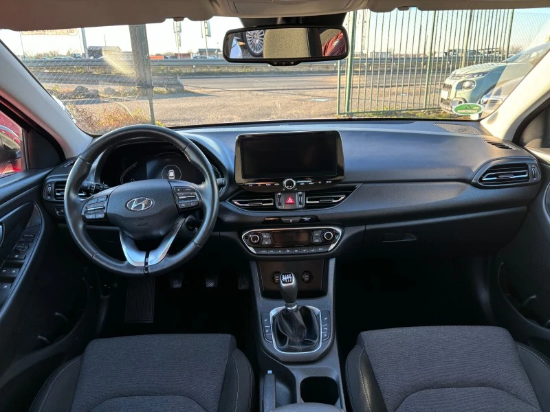 Hyundai I30 1.5 i, снимка 11 - Автомобили и джипове - 43505025