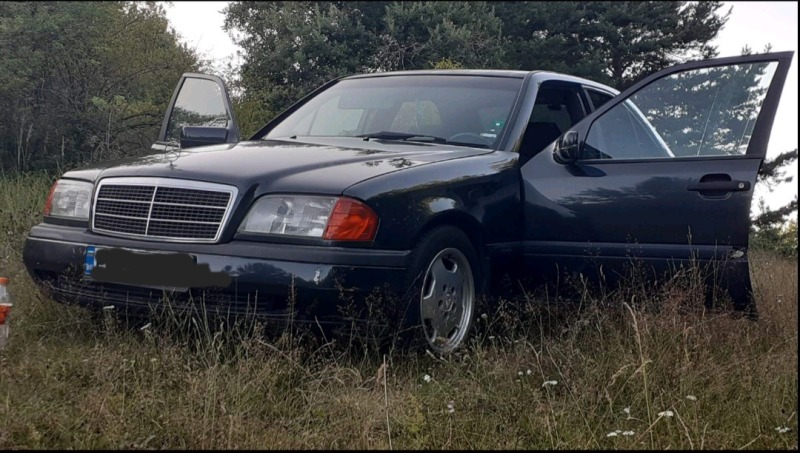 Mercedes-Benz C 180, снимка 1 - Автомобили и джипове - 46276591