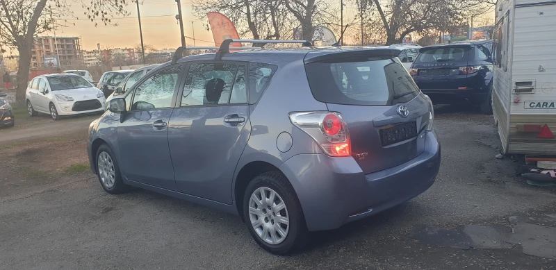 Toyota Verso 1.6VALVE MATIC ВНОС ИТАЛИЯ БЕЗ РЪЖДИ И ЗАБЕЛЕЖКИ , снимка 5 - Автомобили и джипове - 47777738