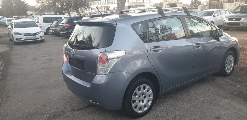 Toyota Verso 1.6VALVE MATIC ВНОС ИТАЛИЯ БЕЗ РЪЖДИ И ЗАБЕЛЕЖКИ , снимка 4 - Автомобили и джипове - 47777738