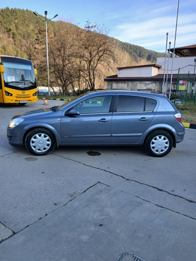 Opel Astra 1.7D, снимка 2 - Автомобили и джипове - 48489610