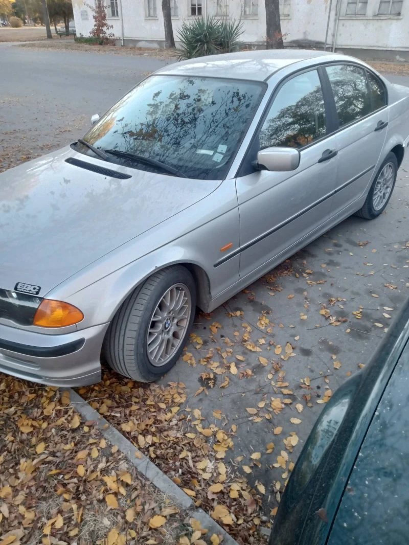 BMW 318, снимка 5 - Автомобили и джипове - 48617567