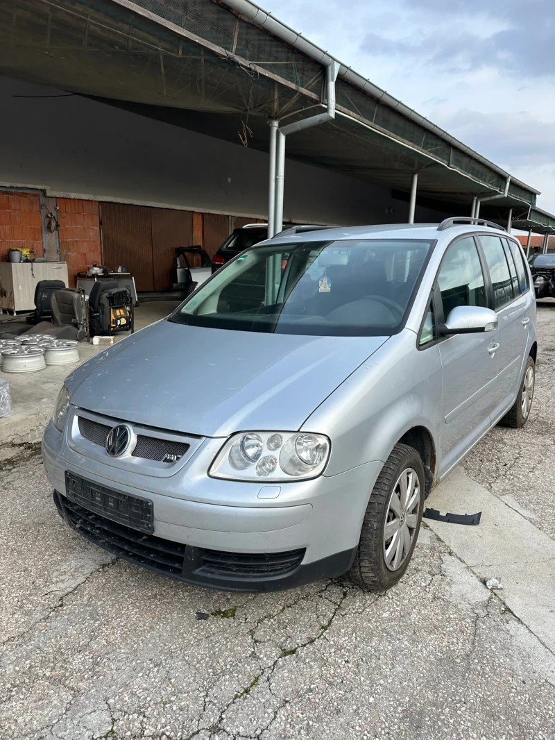 VW Touran 1.9TDI6скBLS НА ЧАСТИ, снимка 2 - Автомобили и джипове - 48957340