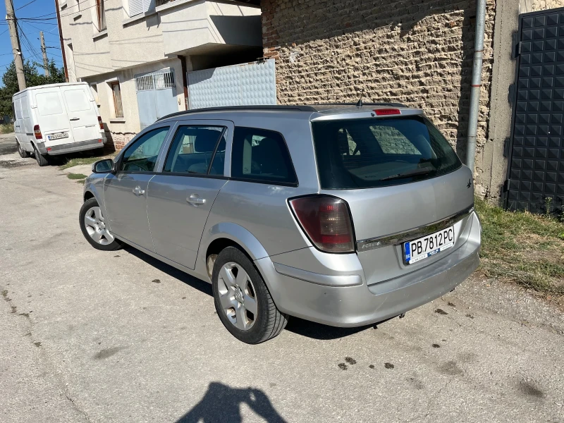 Opel Astra 1.7cdi, снимка 2 - Автомобили и джипове - 51713725