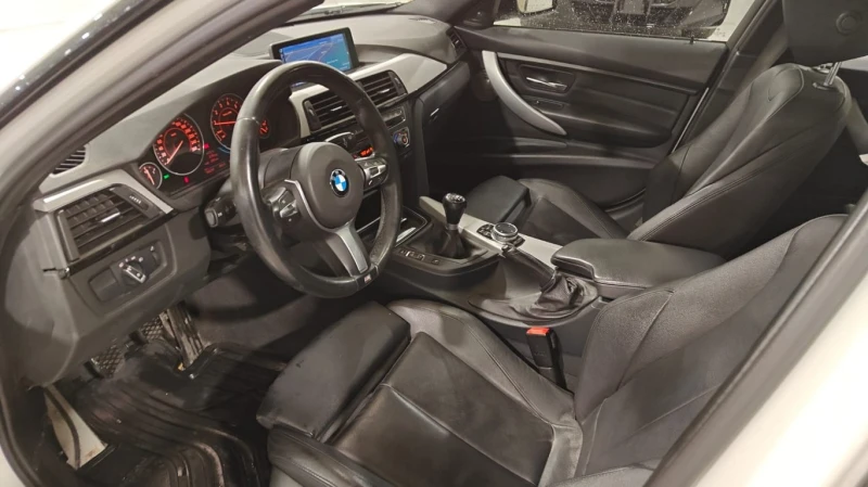 BMW 335 * 335i xDrive * CARFAX * ЦЕНА ДО БГ, снимка 9 - Автомобили и джипове - 52785735